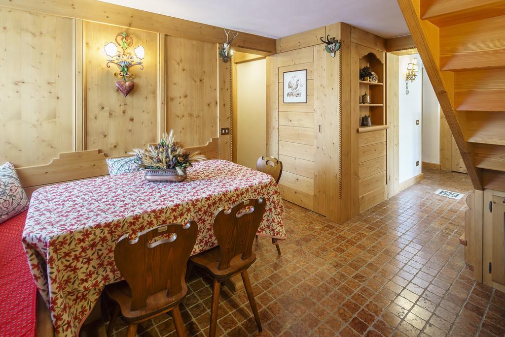 Villa Tullia - Stayincortina Cortina d'Ampezzo Bagian luar foto